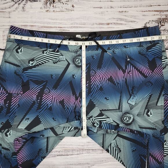 Volcomm Men's Manic Boardshorts | Size 42 Waist | *New without tag - Picture 6 of 6